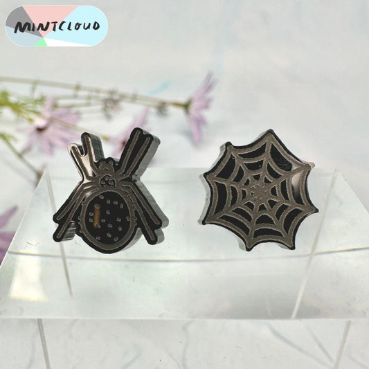 Spider & Web Studs